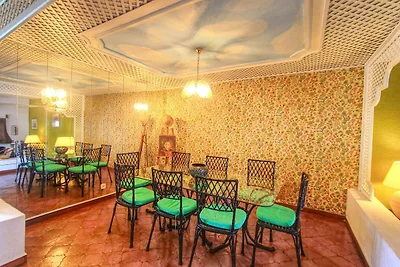 1079 - FRONTLINE PUERTO BANUS APARTMENT