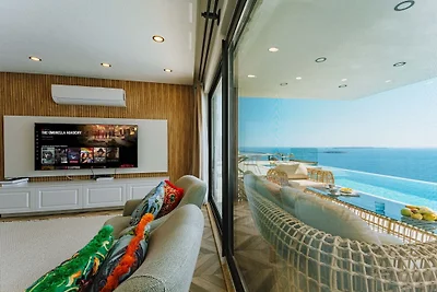 Villa in Kas mit Schwimmbecken