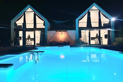 Vakantiehuis in Świnoujście met Zwembad