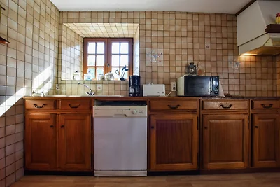 Stenen huis met privé zwembad