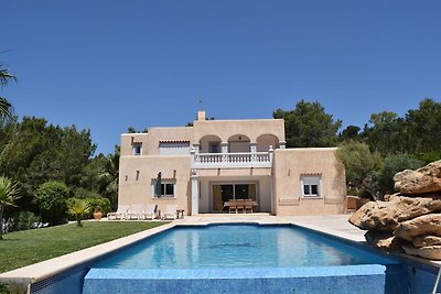 Charmante villa avec piscine à Sant Josep de ...