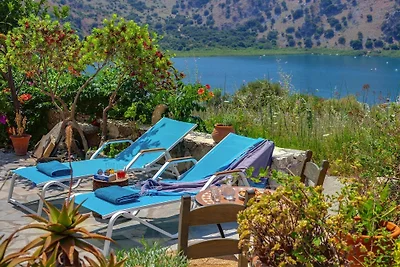 Incredibile cottage a Kavallos vicino al lago
