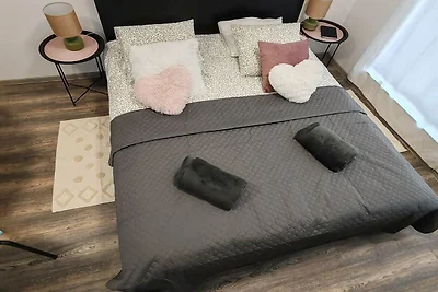 Studio Apartment Enter - Studio Apartment Wit...
