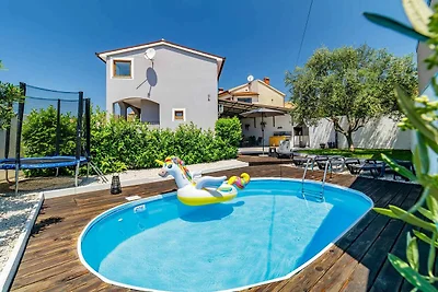 Ferienhaus in Loborika mit privatem Pool