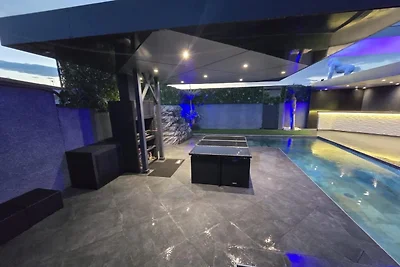 Familienvilla mit Pool in der Nähe von...