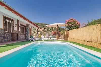Ferienhaus in Rute mit privatem Pool