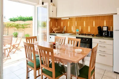 Haus in Penmarch in der Nähe des Strandes von...