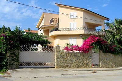 Simplistic Holiday Home in Sciacca near Horse...