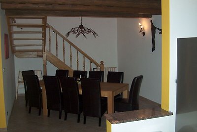 Geräumiges Ferienhaus in Przesieka, in Waldnä...