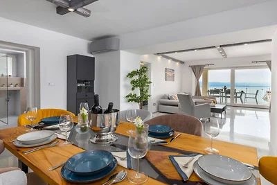 Apartments Bregha - Three Bedroom Apartment w...