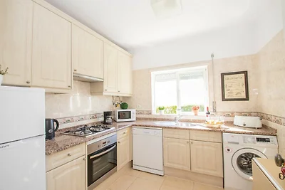 Oasis Park Apartment mit Gemeinschaftspool