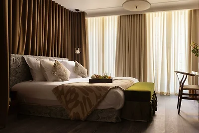 Palais Bourbon Hotel – Zimmer 33 – 2P –...