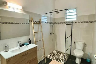 Häuser und Villen für 6 Personen