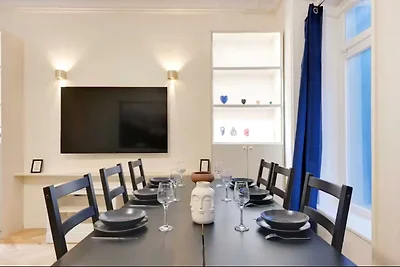 Appartement bij de Arc de Triomphe voor 8...