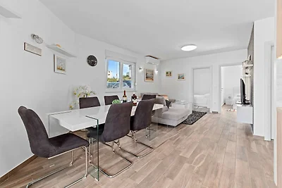 Schöne Ferienwohnung in Rogoznica