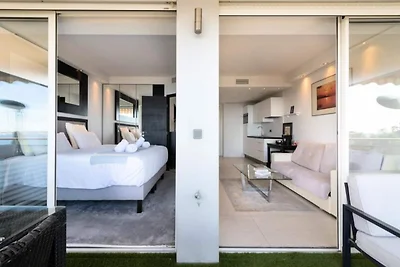 Apartment in Golfe-Juan mit Meerblick