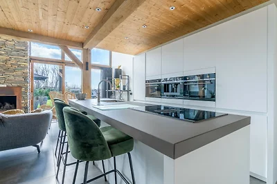 Stilvolle Übernachtung mit Whirlpool und stim...