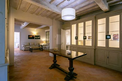 Plüsch-Ferienhaus in Cortona mit Jacuzzi