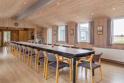 24 Personen Ferienhaus in Øster Assels