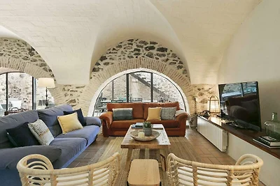 Herrenhaus in Garriguella mit privatem Pool