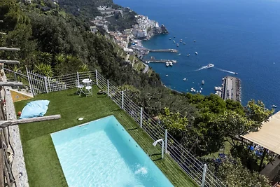Villa in Amalfi mit Pool und Meerblick