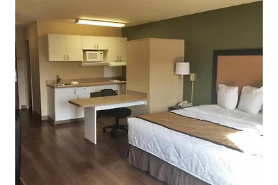 1 queen bed | ADA/RI douche, niet-roken,...