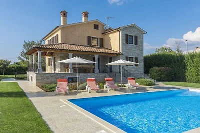 Villa in Kanfanar mit Barbecue und Wifi