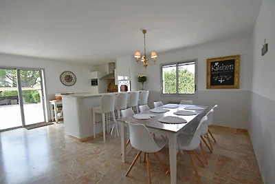 Élégante villa avec piscine privée dans le su...