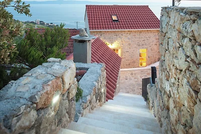 Villa in Podgora mit beheiztem Pool