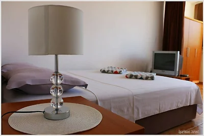 Apartments Juras - Studio Apartment with Sea ...