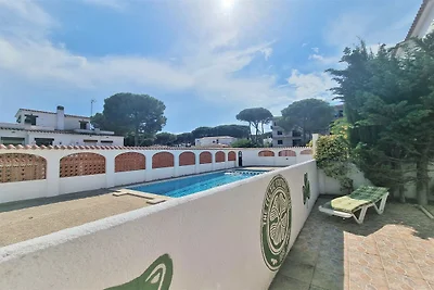 Schöne Villa mit Gemeinschaftspool