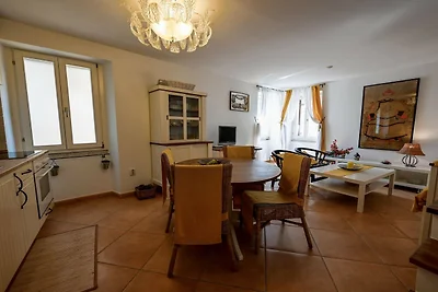 Sleek and Trendy Downtown Apartment - One Bed...