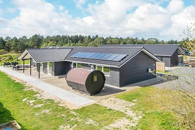 Sommerhaus mit Pool und Sauna