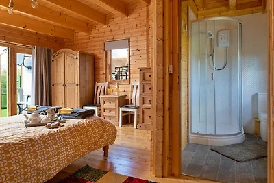 Lodge in giardino con vasca idromassaggio pri...