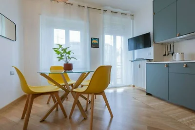 Wohnung in Torino mit Balkon und Parken