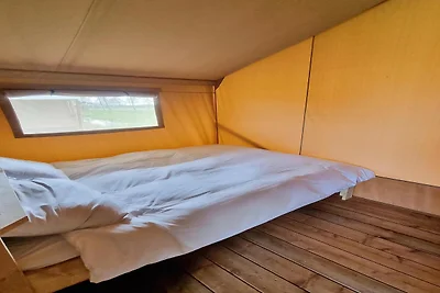 Glamping-Ausflug am Wasser