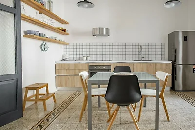 Cavour apartment with balcony - P.IVA