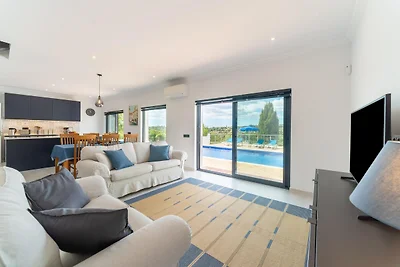Casa in der Nähe von Faro mit privatem Pool
