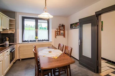Ferienhaus in B�llingen mit Garten