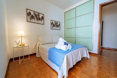 Attraente casa vacanze con piscina all'aperto
