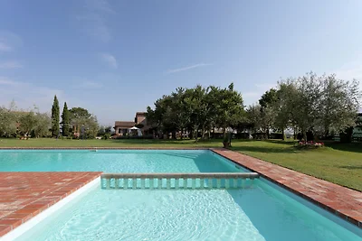Graziosa casa con giardino