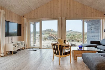Modernes Ferienhaus in Jütland nahe dem Meer