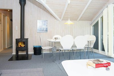 6 Personen Ferienhaus in Fårvang-By Traum