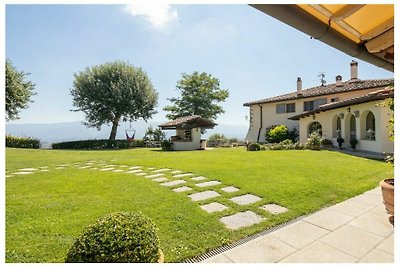 Villa Collesole 12 Confortevole residenza di...