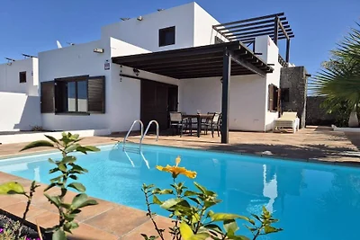 Villa a Playa Blanca con piscina