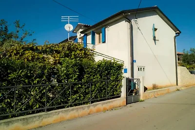 Two Bedroom Apartment with Terrace and Garden