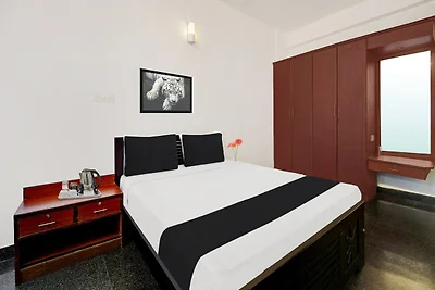 Super Hotel O East Fort
