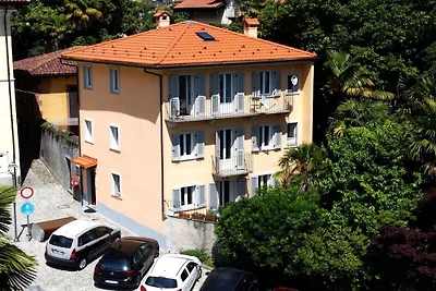 Plac Kościoła||Cannero Riviera