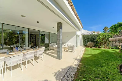 Villa in Puerto Banús mit beheiztem Pool