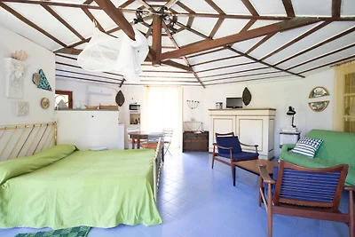Grazioso Chalet ad Ameglia con Terrazzo